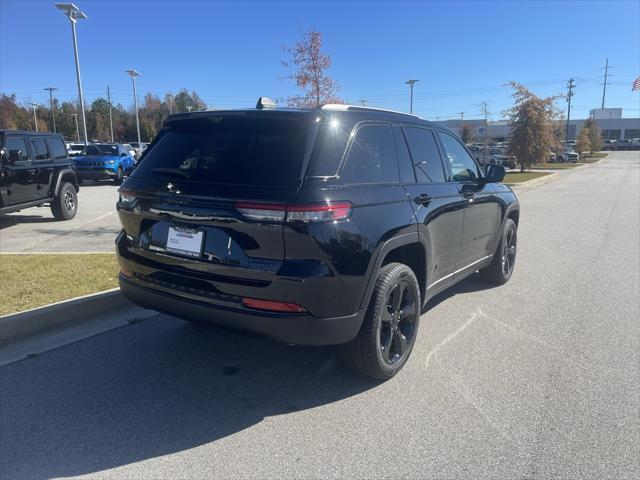 new 2025 Jeep Grand Cherokee car, priced at $51,882