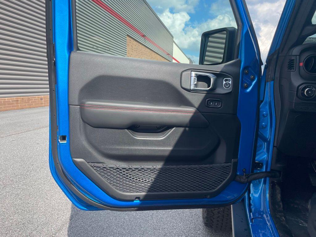 new 2026 Jeep Wrangler car, priced at $58,547