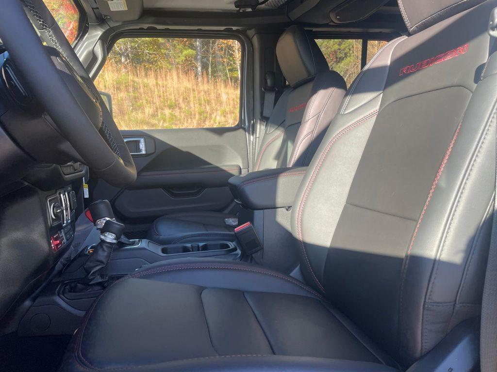 new 2026 Jeep Wrangler car, priced at $61,648