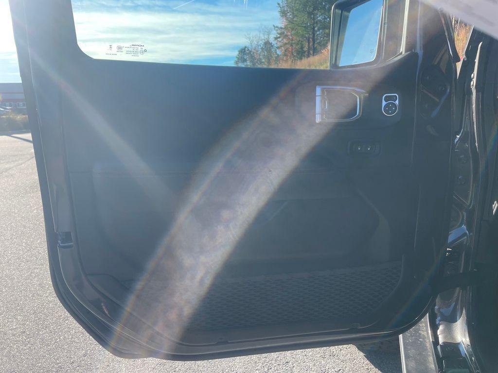 new 2026 Jeep Wrangler car, priced at $61,648