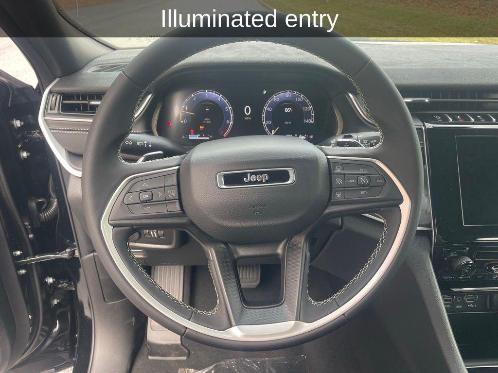 new 2025 Jeep Grand Cherokee car, priced at $33,274