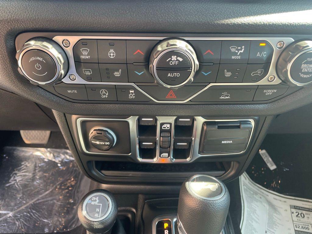 new 2025 Jeep Wrangler car, priced at $44,000