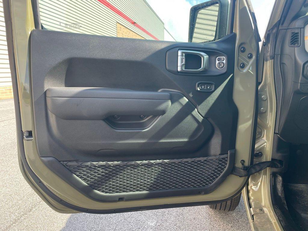 new 2025 Jeep Wrangler car, priced at $44,000