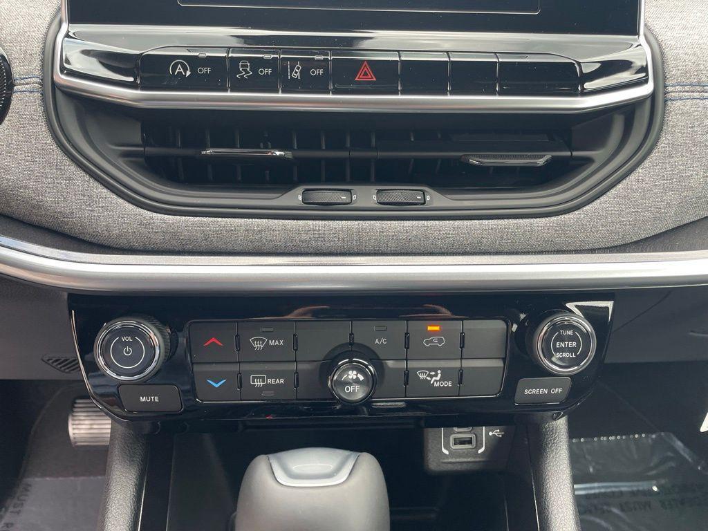 new 2026 Jeep Compass car, priced at $25,241