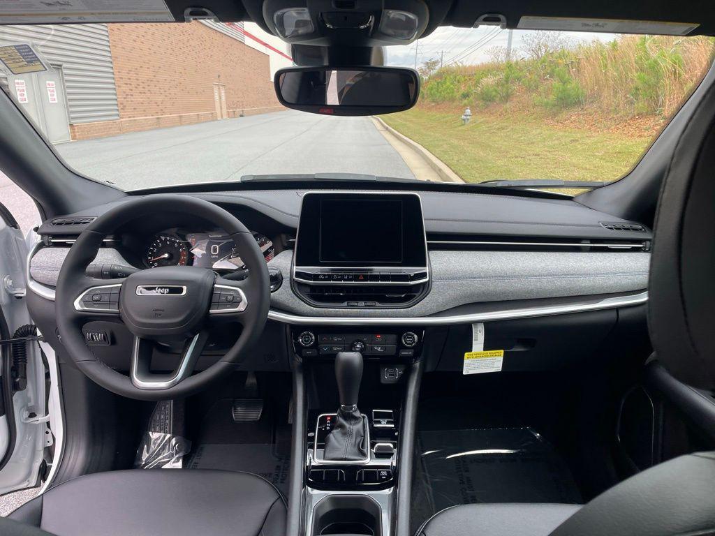 new 2026 Jeep Compass car, priced at $25,241