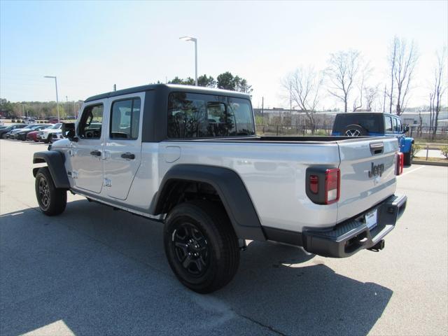 new 2024 Jeep Gladiator car, priced at $39,004