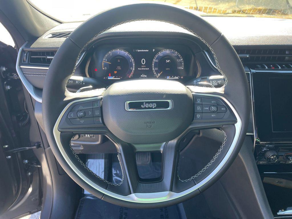 new 2025 Jeep Grand Cherokee car, priced at $33,774