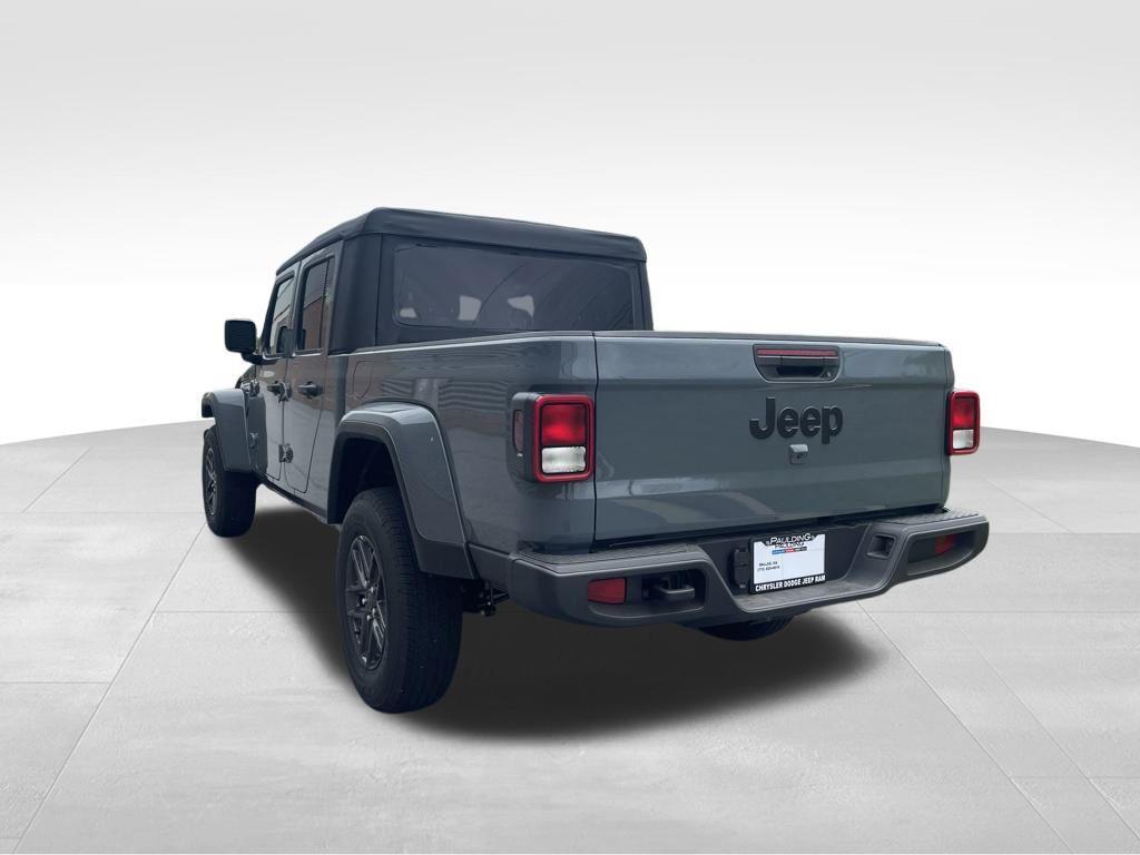 new 2025 Jeep Gladiator car, priced at $37,461