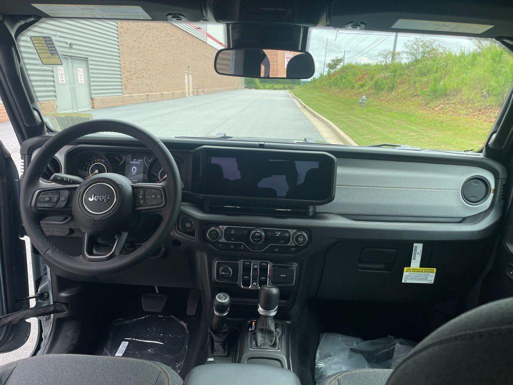 new 2025 Jeep Gladiator car, priced at $37,461