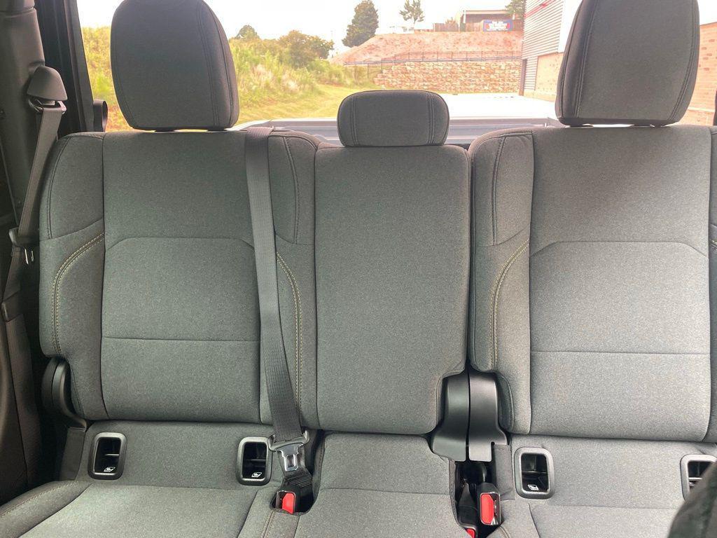 new 2025 Jeep Gladiator car, priced at $37,461