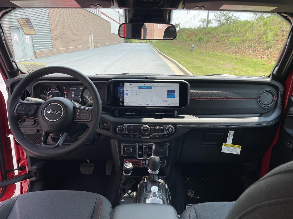 new 2025 Jeep Gladiator car, priced at $45,666