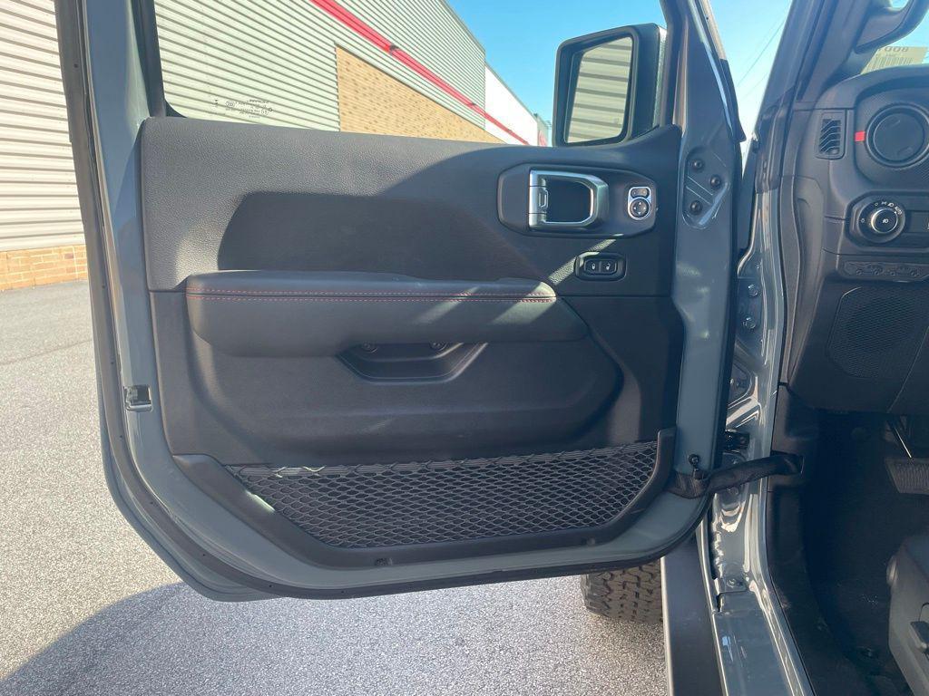 new 2026 Jeep Wrangler car, priced at $61,750