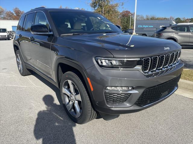 new 2025 Jeep Grand Cherokee car, priced at $50,896