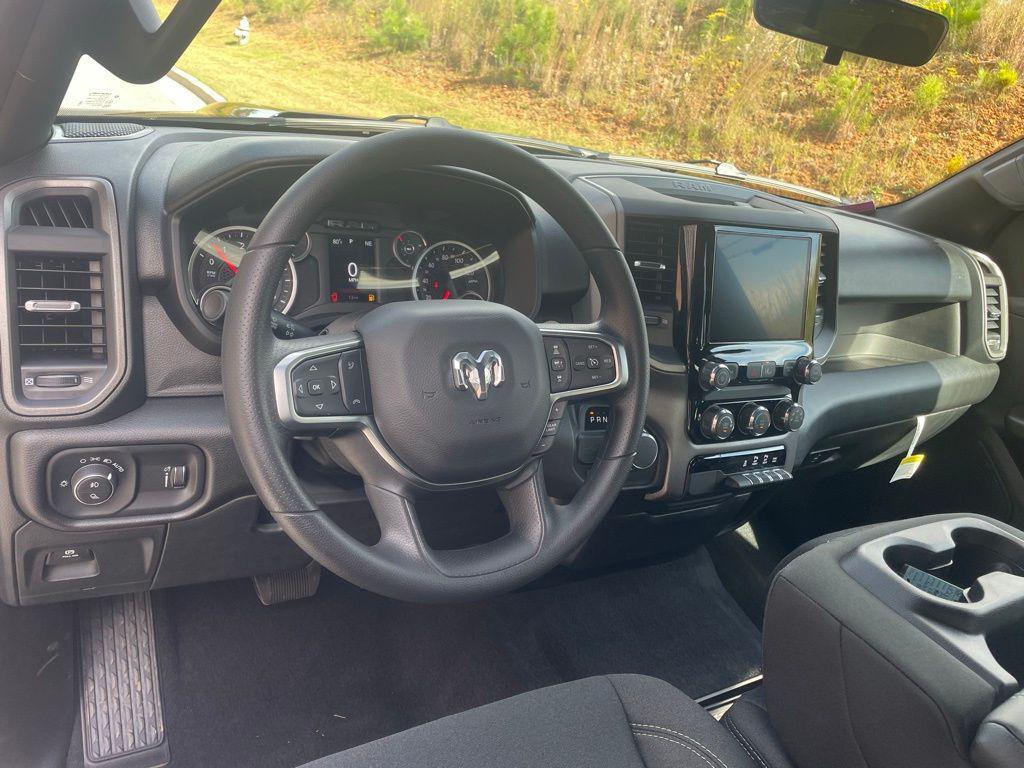 new 2025 Ram 1500 car, priced at $39,062