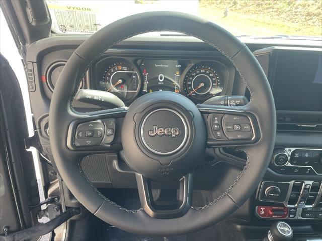 new 2025 Jeep Gladiator car, priced at $57,080