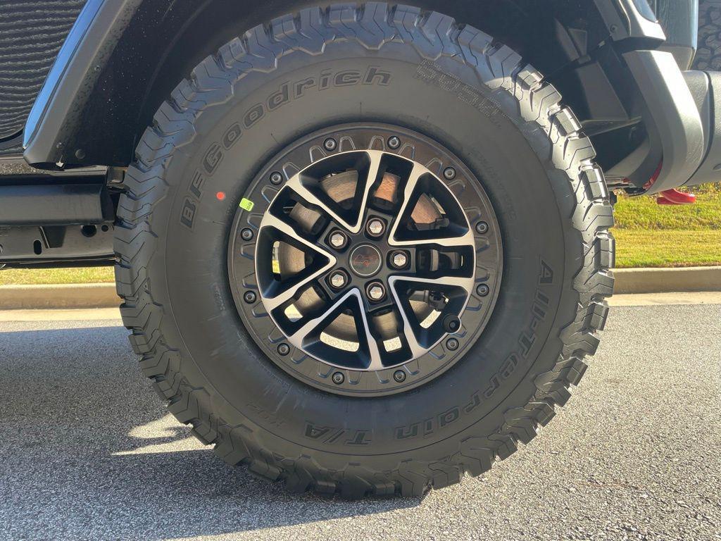 new 2026 Jeep Wrangler car, priced at $61,052