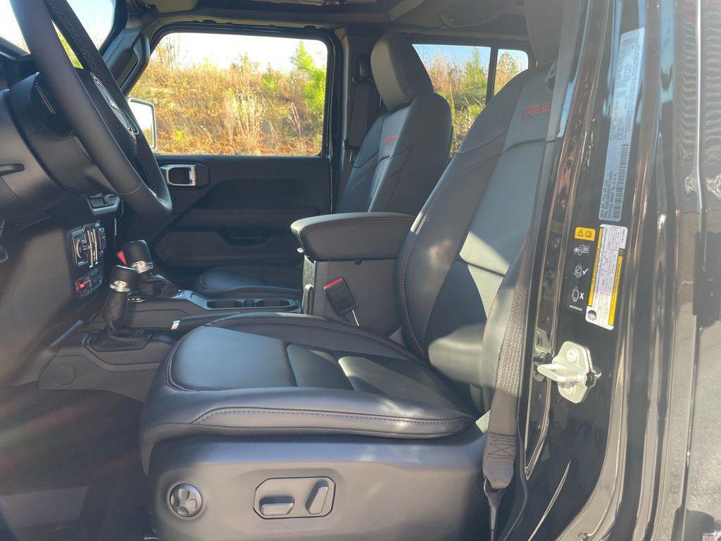 new 2026 Jeep Wrangler car, priced at $61,052