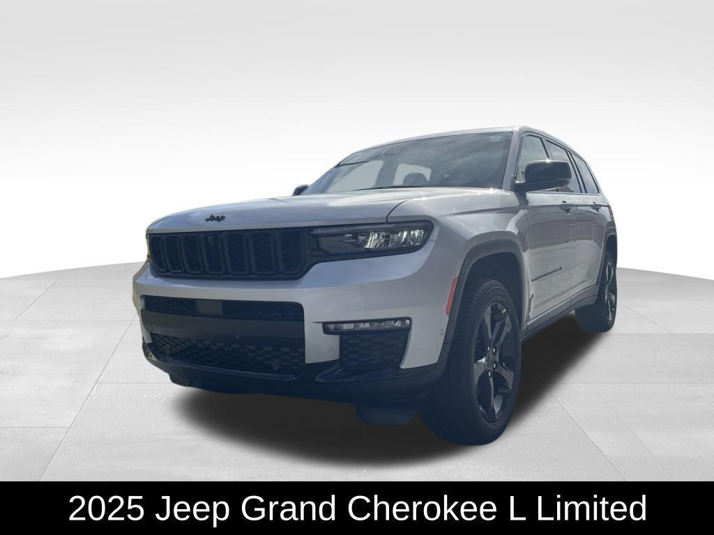 new 2025 Jeep Grand Cherokee L car, priced at $47,302