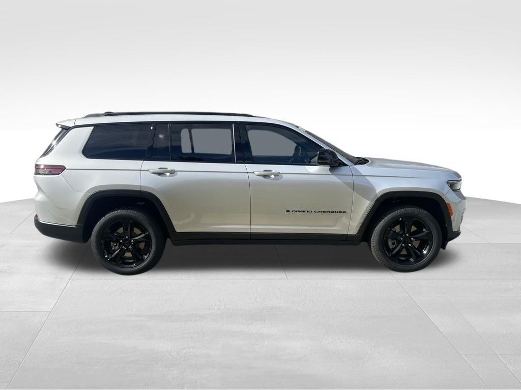 new 2025 Jeep Grand Cherokee L car, priced at $48,802