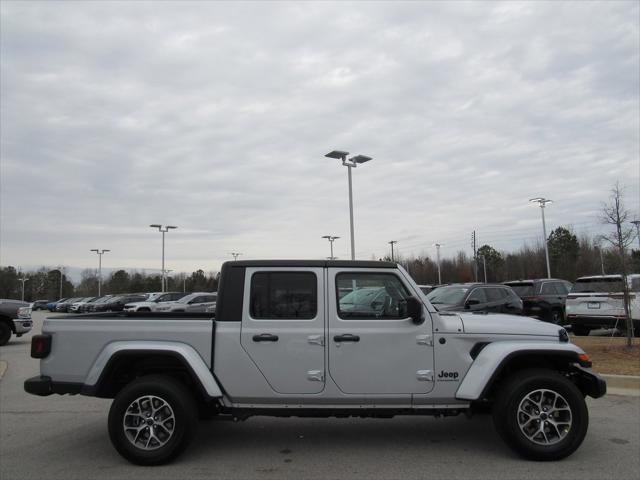 new 2024 Jeep Gladiator car, priced at $44,357