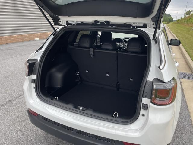 new 2025 Jeep Compass car, priced at $25,999