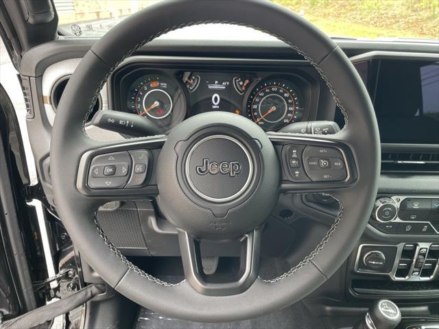 new 2025 Jeep Wrangler car, priced at $41,235