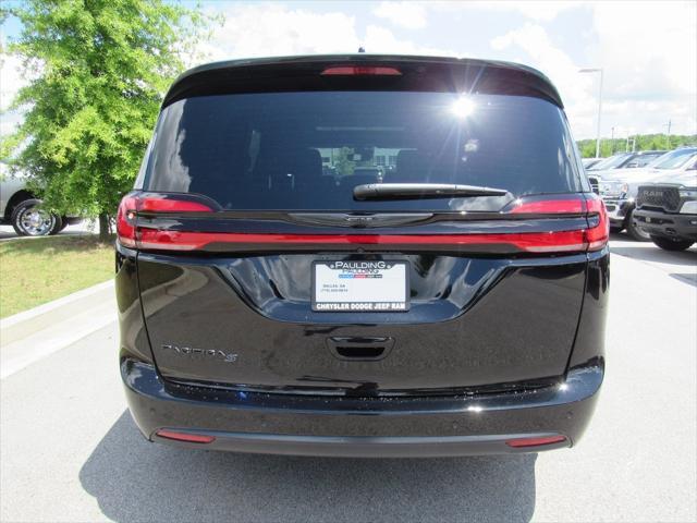 new 2024 Chrysler Pacifica car, priced at $43,615