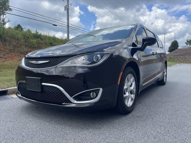 used 2018 Chrysler Pacifica car