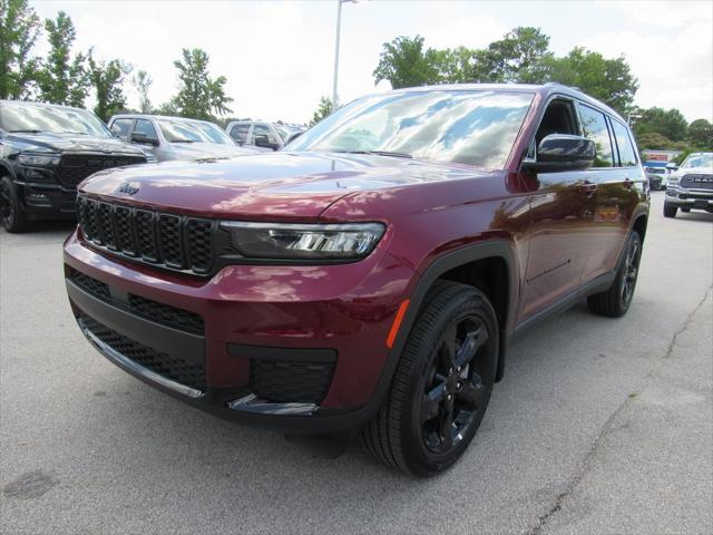 new 2024 Jeep Grand Cherokee L car, priced at $45,329