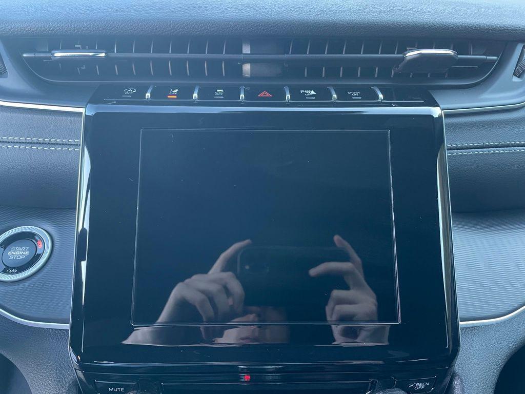 new 2025 Jeep Grand Cherokee car, priced at $33,774