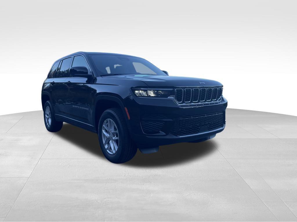 new 2025 Jeep Grand Cherokee car, priced at $33,774