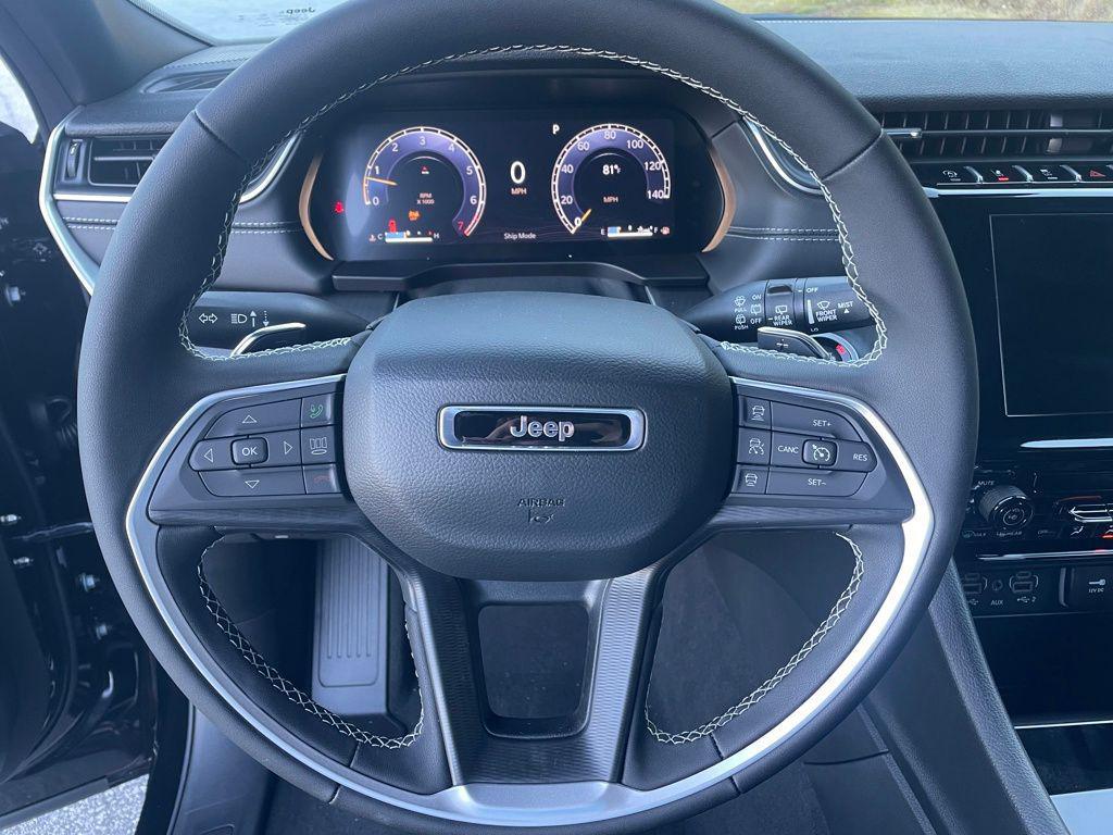 new 2025 Jeep Grand Cherokee car, priced at $33,774