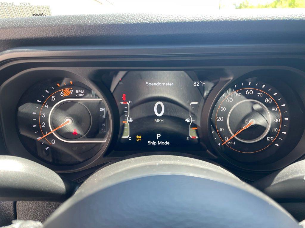 new 2025 Jeep Wrangler car, priced at $42,148