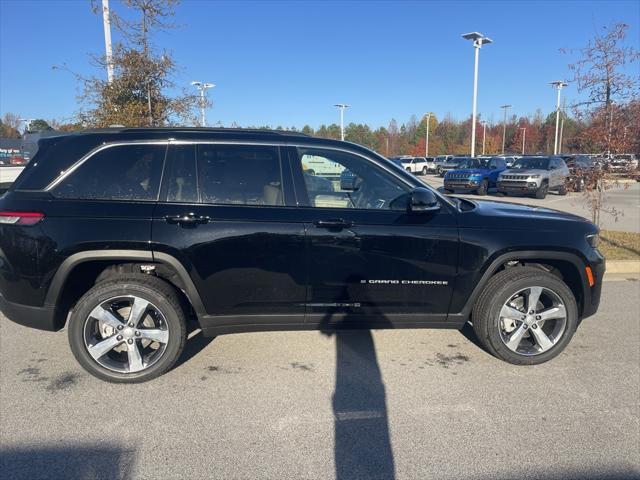 new 2025 Jeep Grand Cherokee car, priced at $50,896