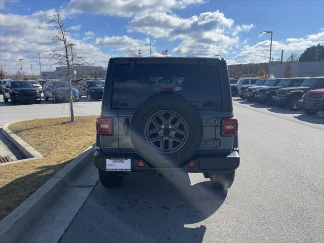 new 2025 Jeep Wrangler car, priced at $48,594