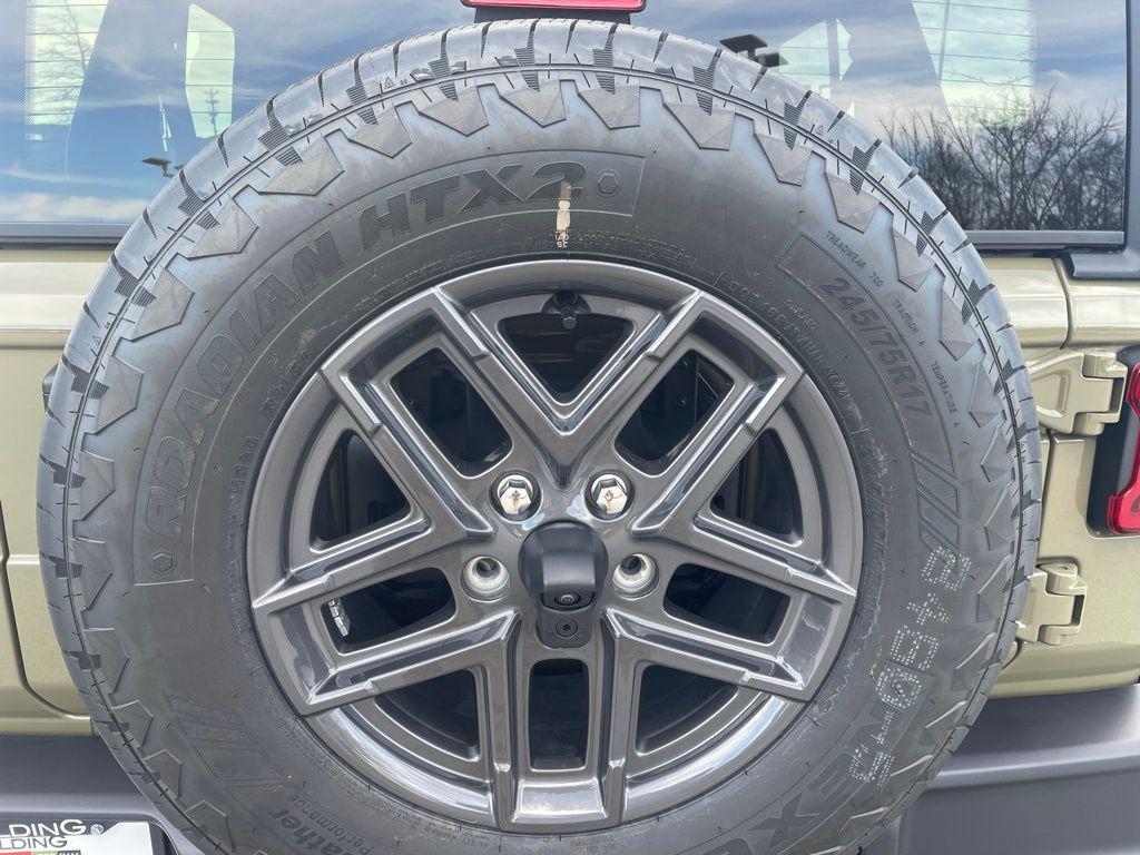 new 2025 Jeep Wrangler car, priced at $47,340