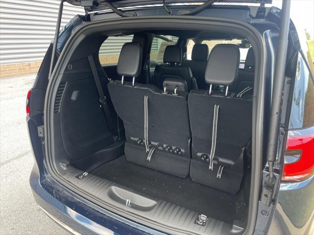 new 2025 Chrysler Pacifica car, priced at $40,477
