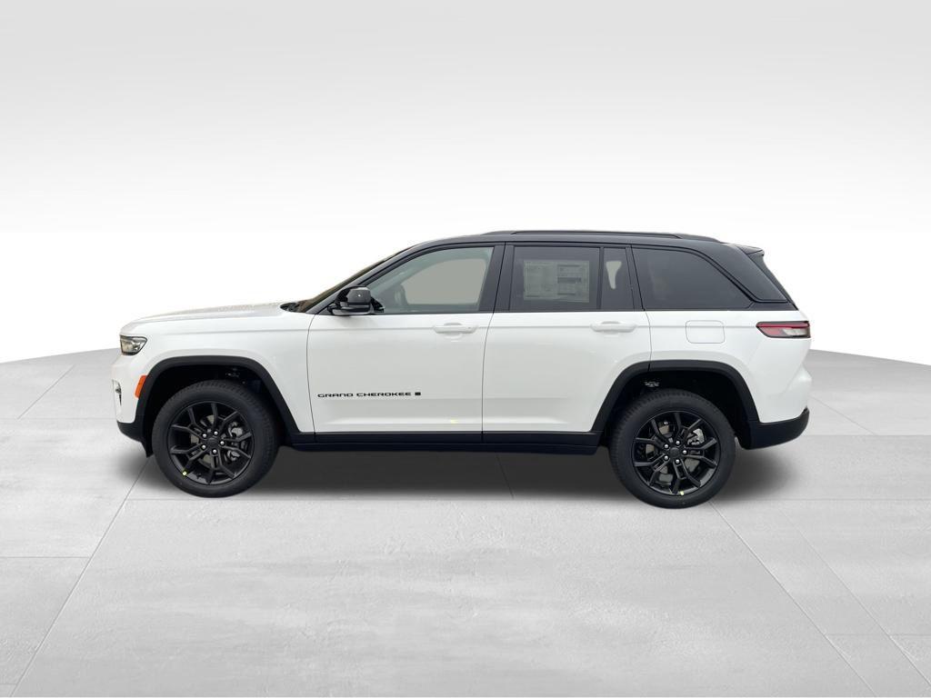 new 2025 Jeep Grand Cherokee car, priced at $44,508