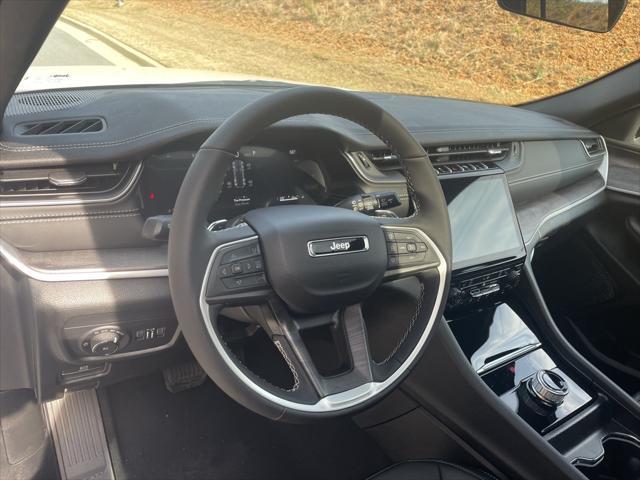 new 2025 Jeep Grand Cherokee car, priced at $45,958