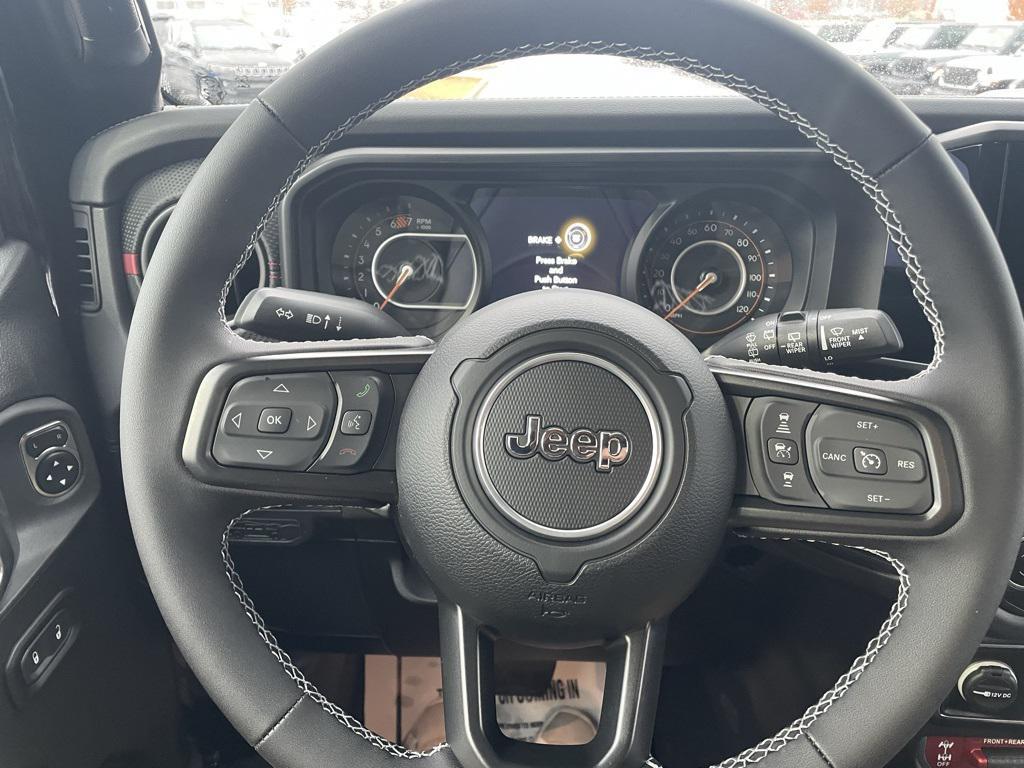 new 2025 Jeep Wrangler car, priced at $54,380