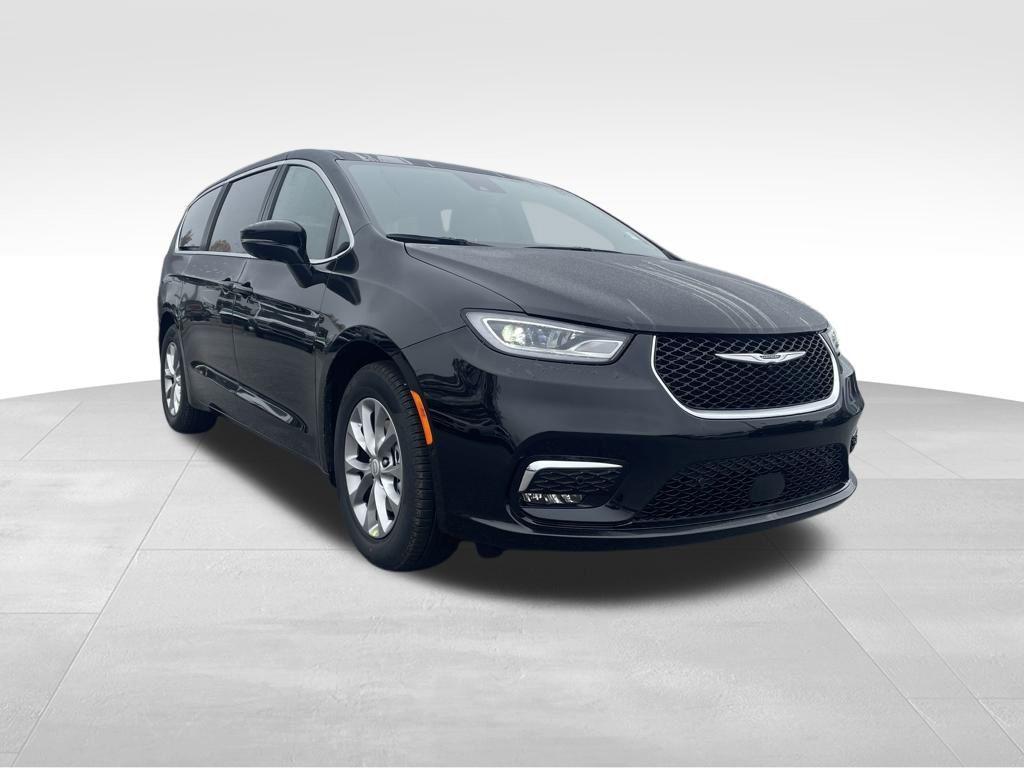 new 2026 Chrysler Pacifica car, priced at $46,797