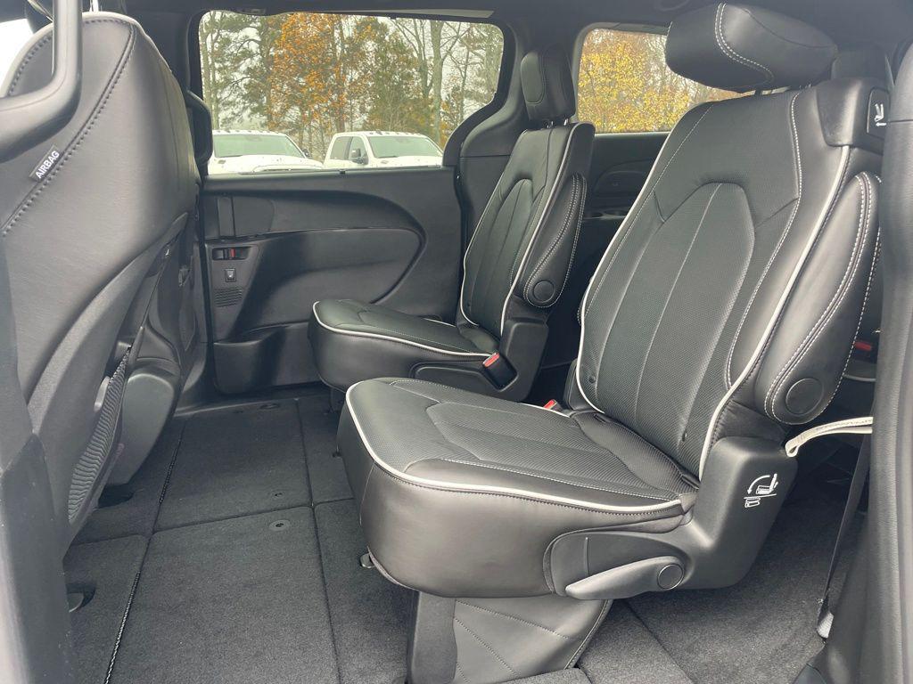 new 2026 Chrysler Pacifica car, priced at $46,797
