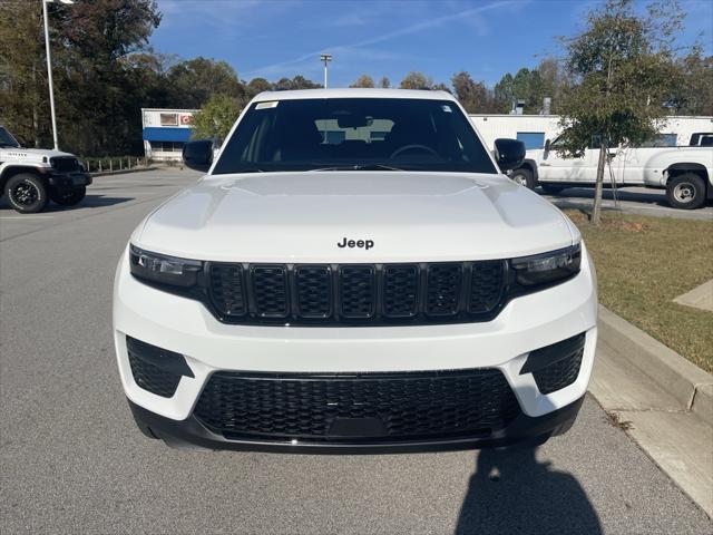 new 2025 Jeep Grand Cherokee car, priced at $46,080