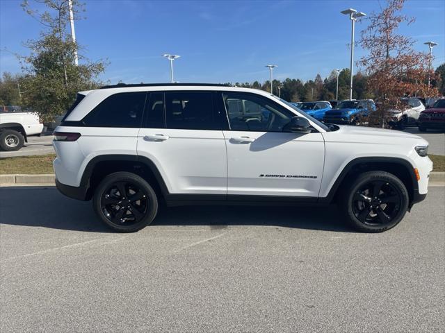 new 2025 Jeep Grand Cherokee car, priced at $46,080