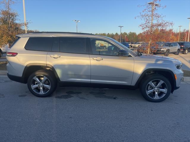 new 2025 Jeep Grand Cherokee L car, priced at $52,946