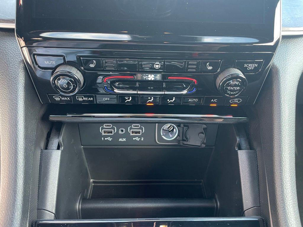 new 2025 Jeep Grand Cherokee car, priced at $45,157