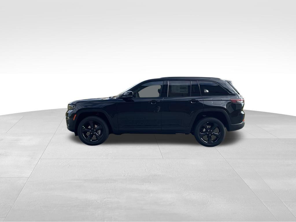 new 2025 Jeep Grand Cherokee car, priced at $45,157