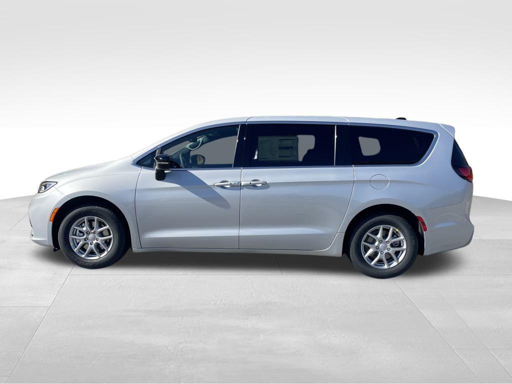 new 2026 Chrysler Pacifica car, priced at $38,029
