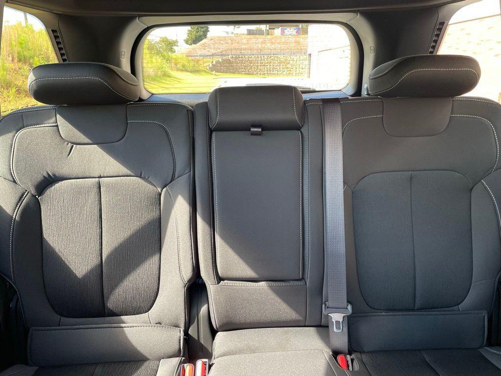 new 2025 Jeep Grand Cherokee car, priced at $38,736