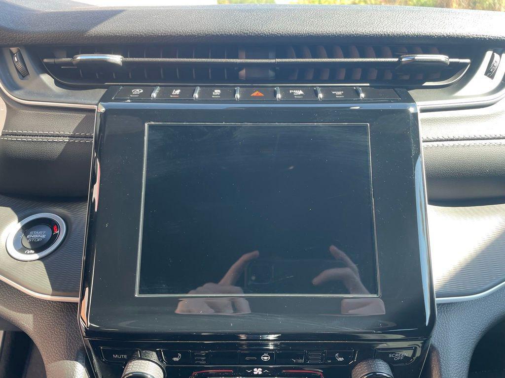 new 2025 Jeep Grand Cherokee L car, priced at $39,212